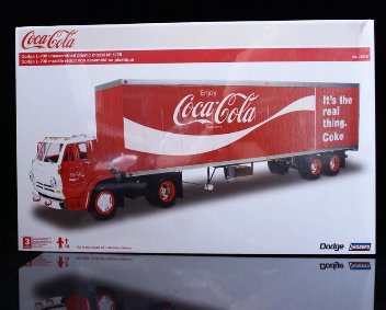 DODGE L-700 WITH TRAILER 1/25